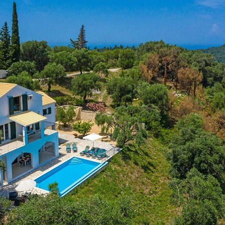 Villa Eleonas Strongyli  Buitenkant foto