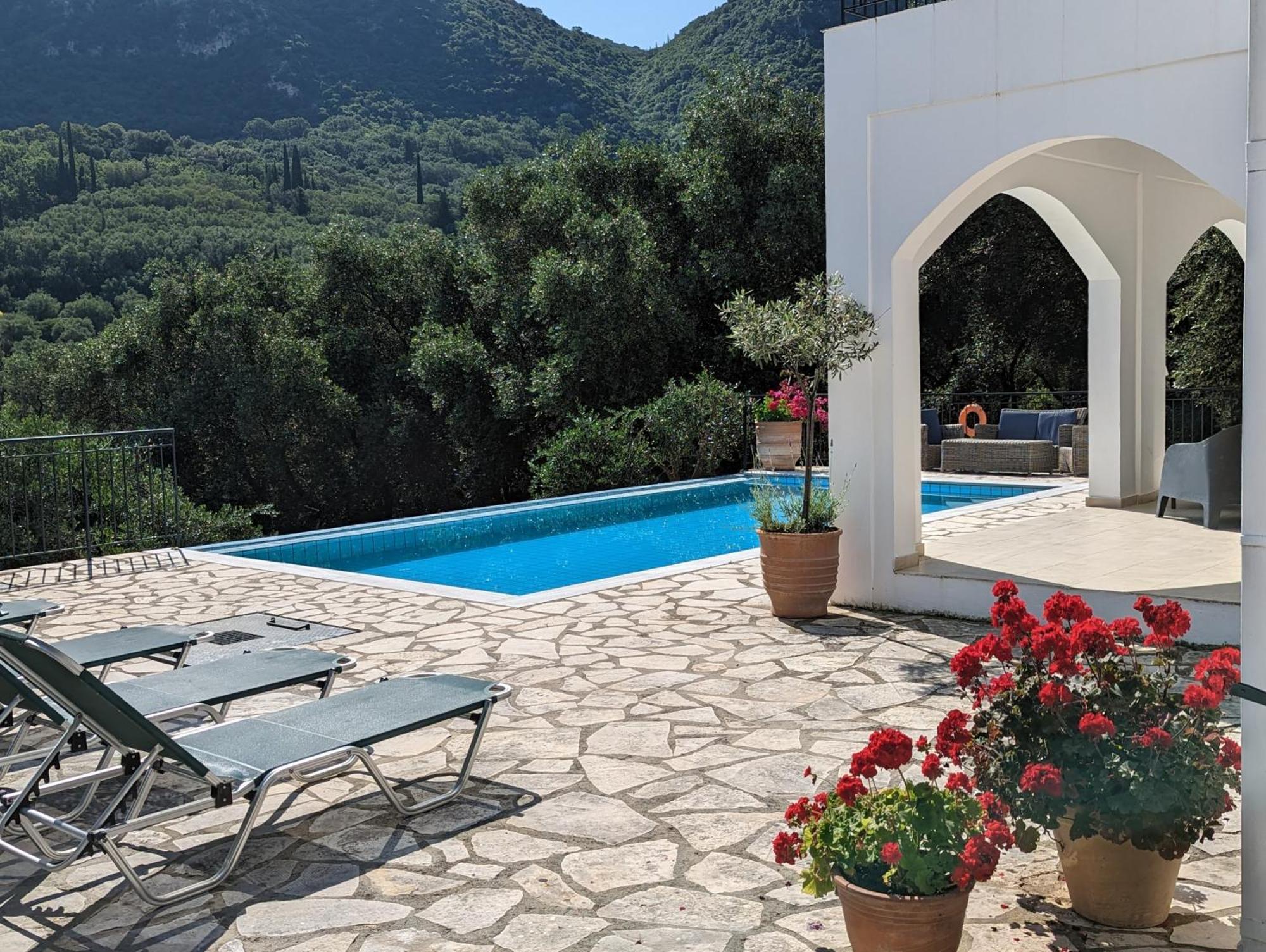 Villa Eleonas Strongyli  Kamer foto